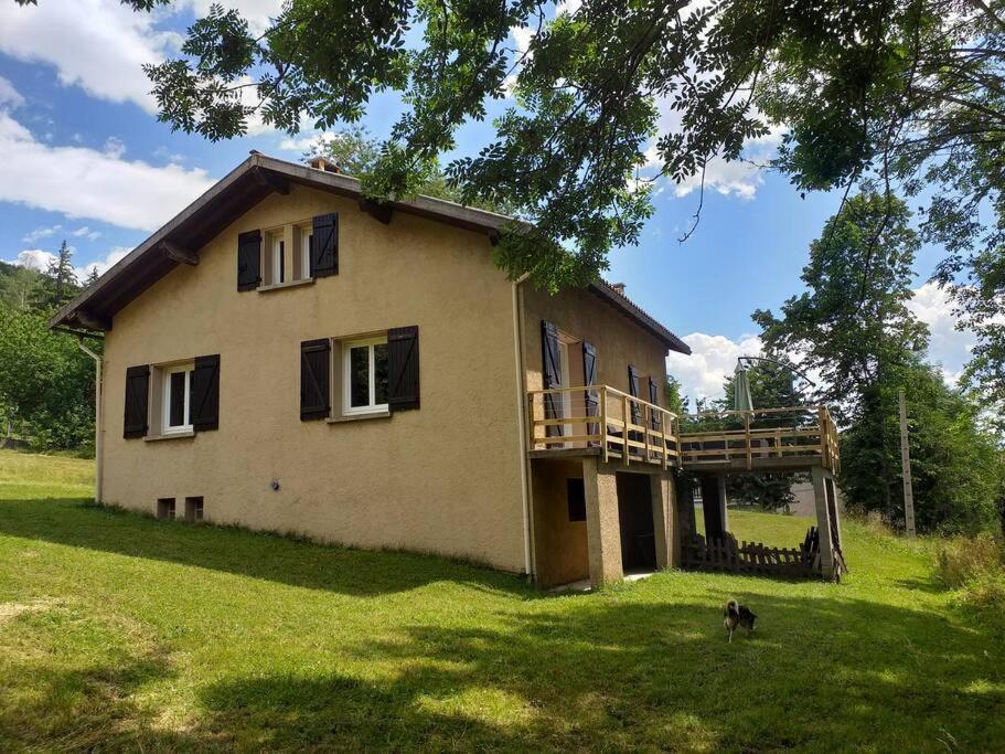 Belle Maison Proche De La Ville Et Du Lac Belcaire Екстериор снимка