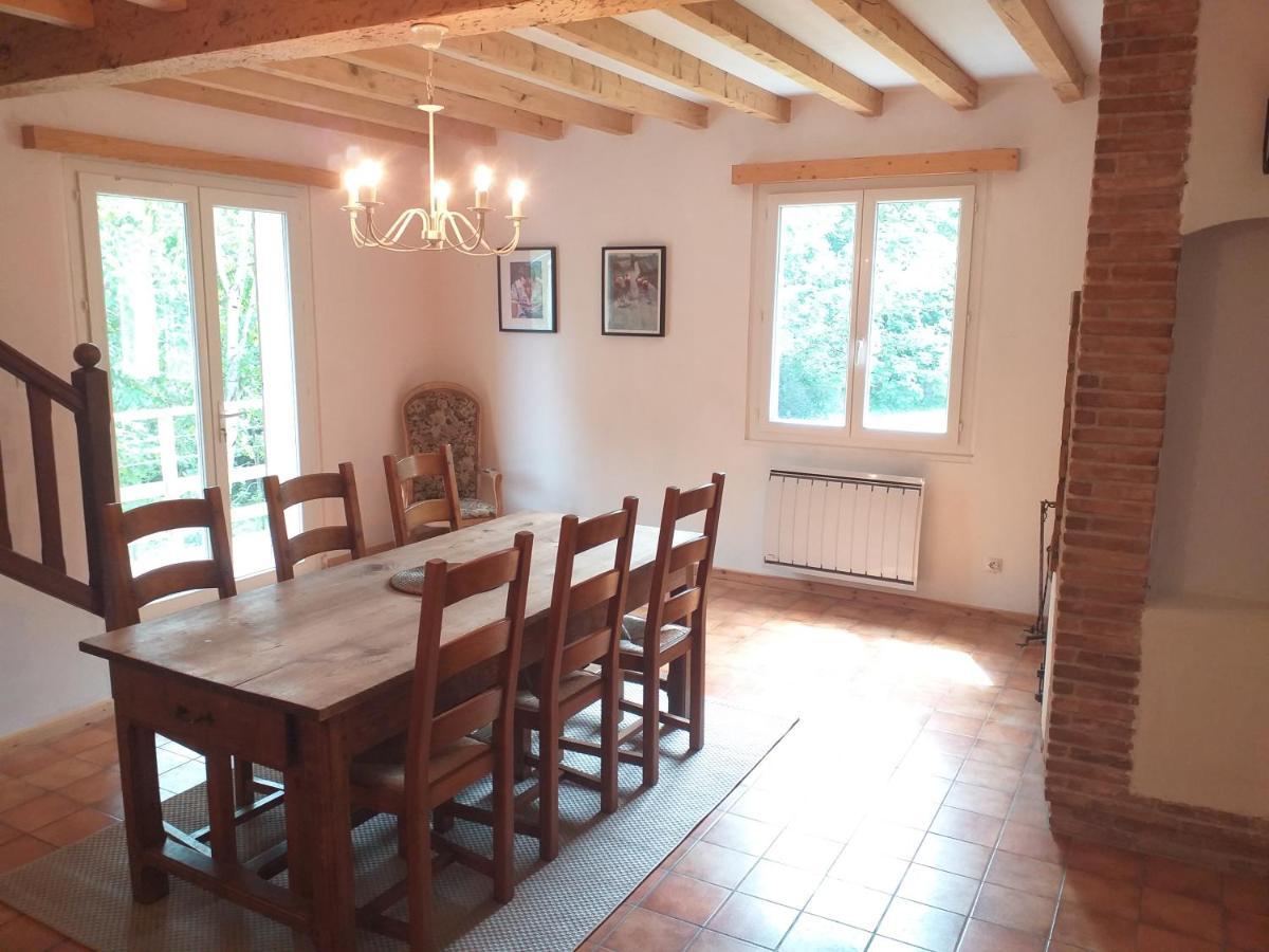 Belle Maison Proche De La Ville Et Du Lac Belcaire Екстериор снимка